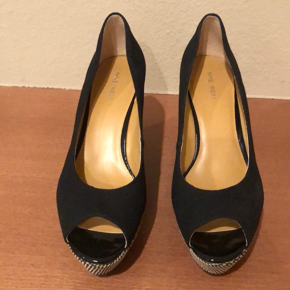 BRAND NEW Nine West peep-toe wedges. Women size 8.5